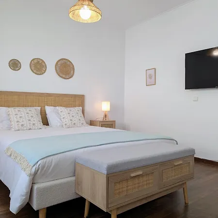 Casa Hortela Laranja - Townhouse With Backyard 5min From Faro